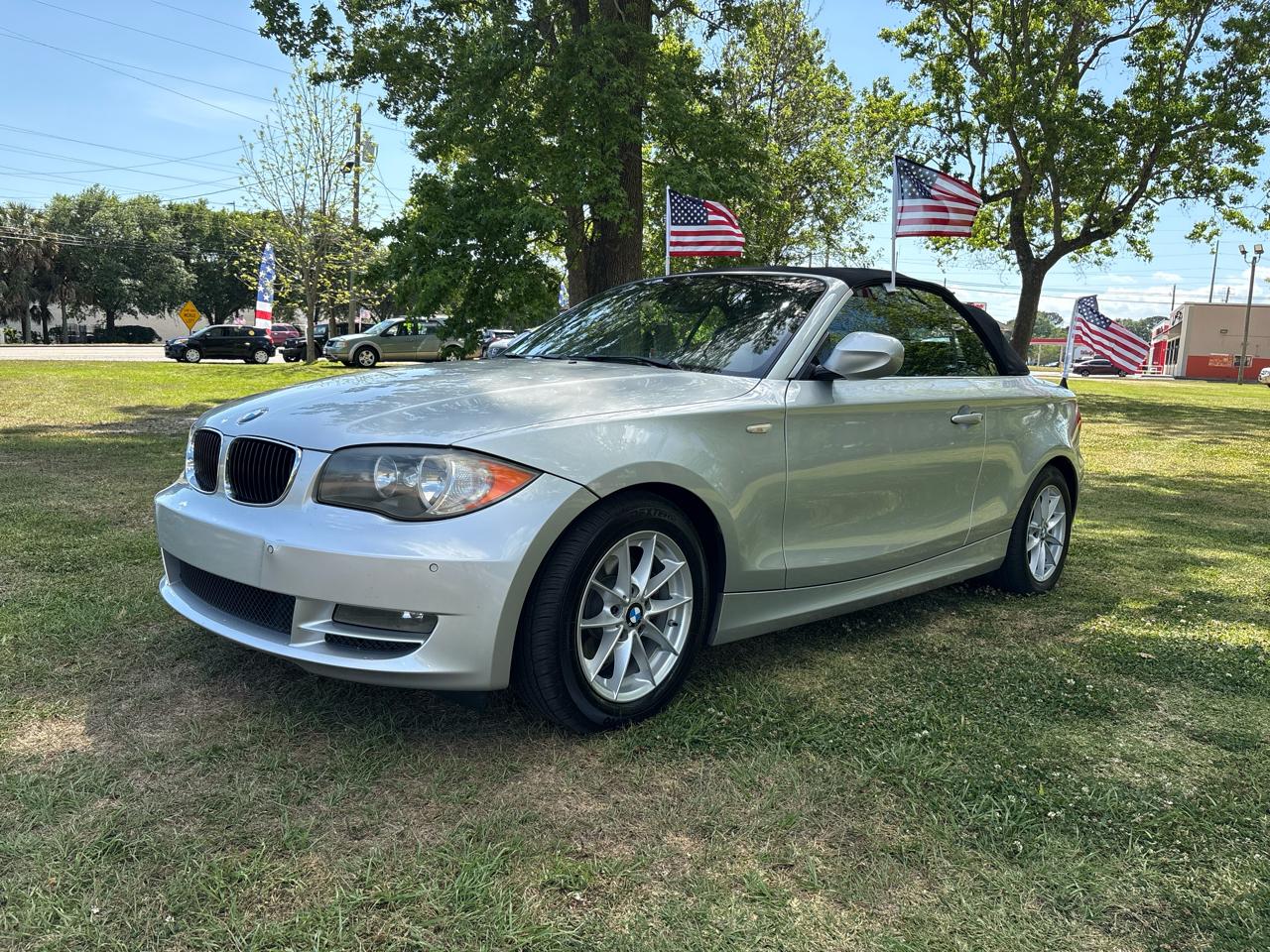 BMW 1-Series 128i Convertible 2011