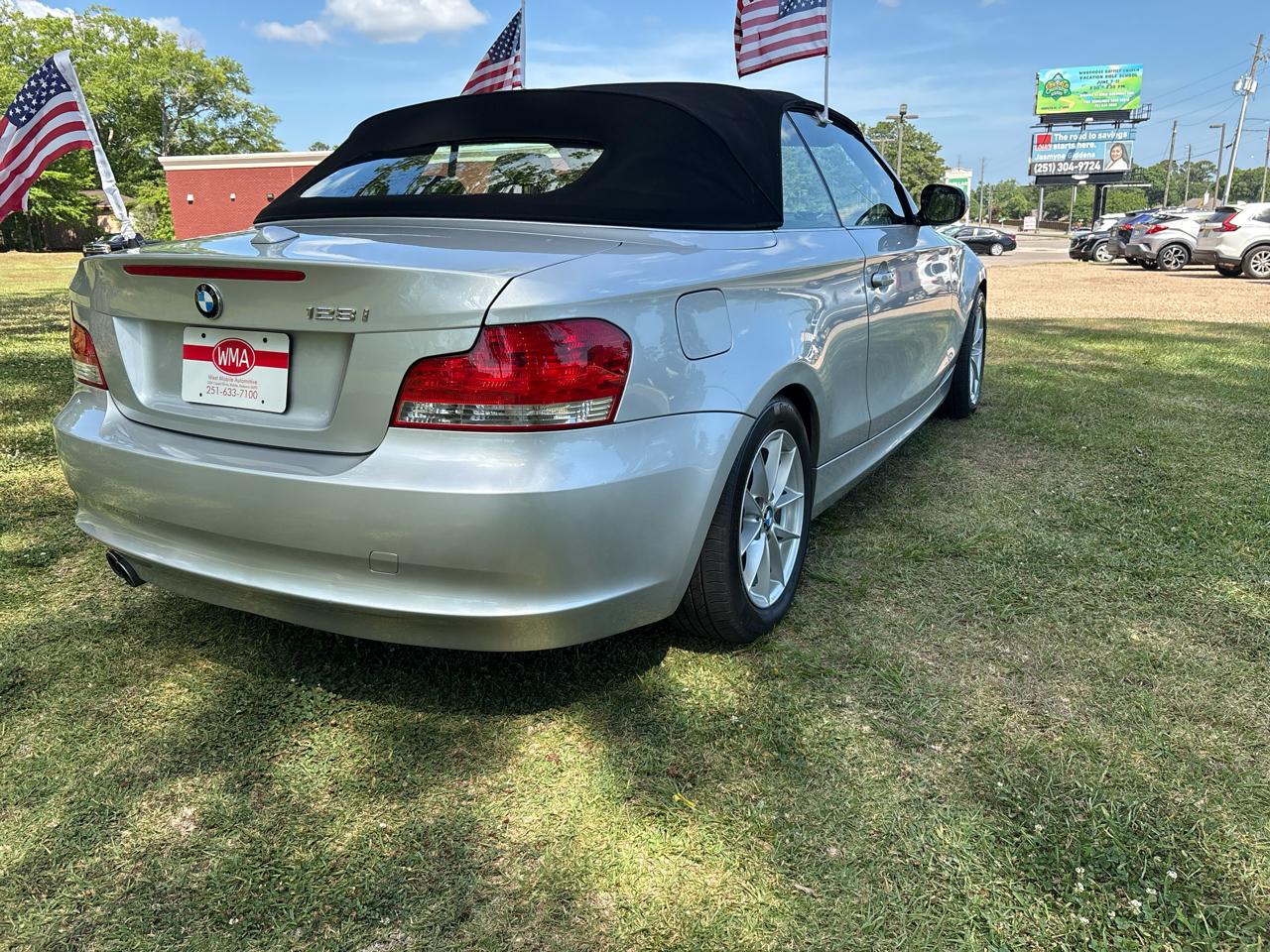 BMW 1-Series 128i Convertible 2011