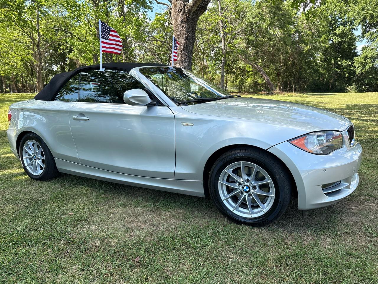 BMW 1-Series 128i Convertible 2011