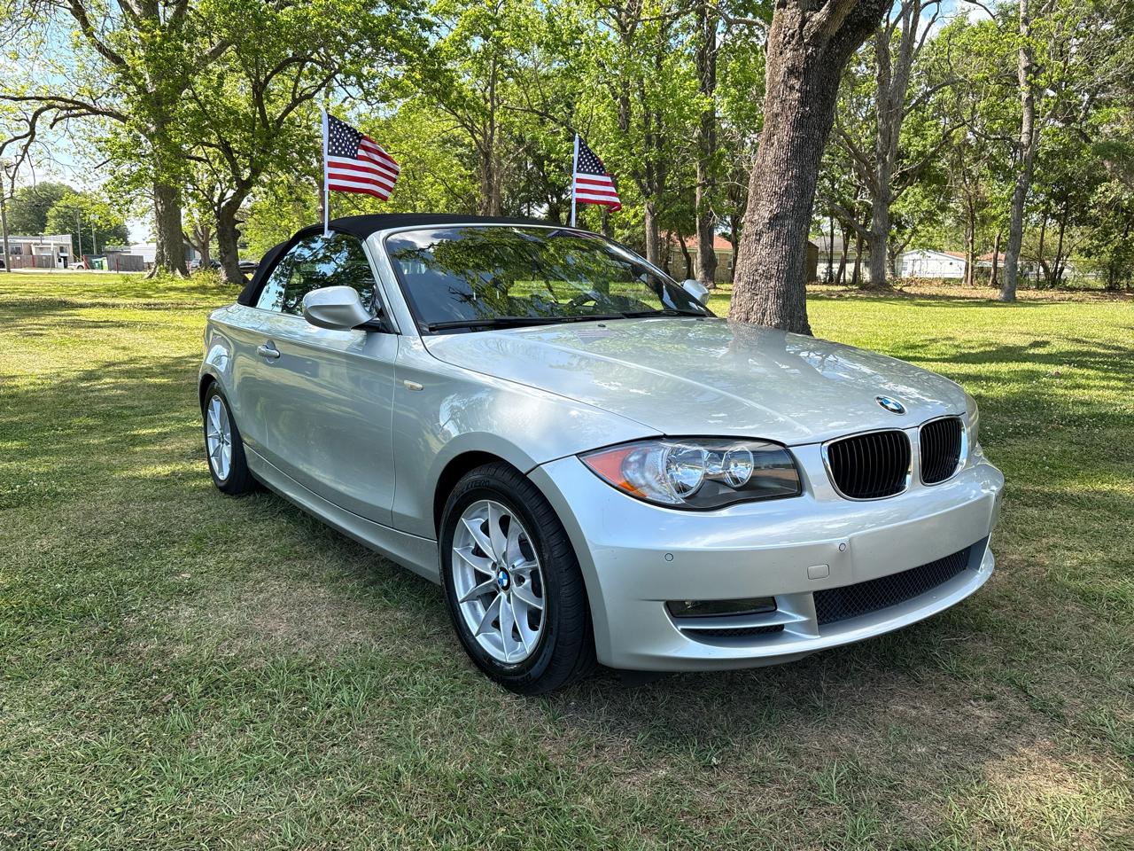 BMW 1-Series 128i Convertible 2011
