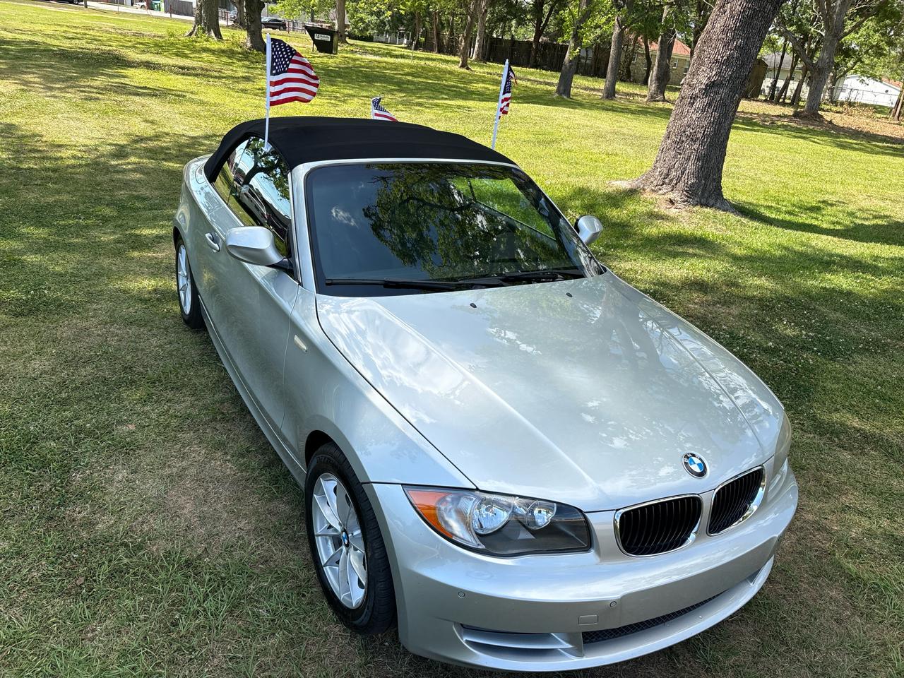 BMW 1-Series 128i Convertible 2011