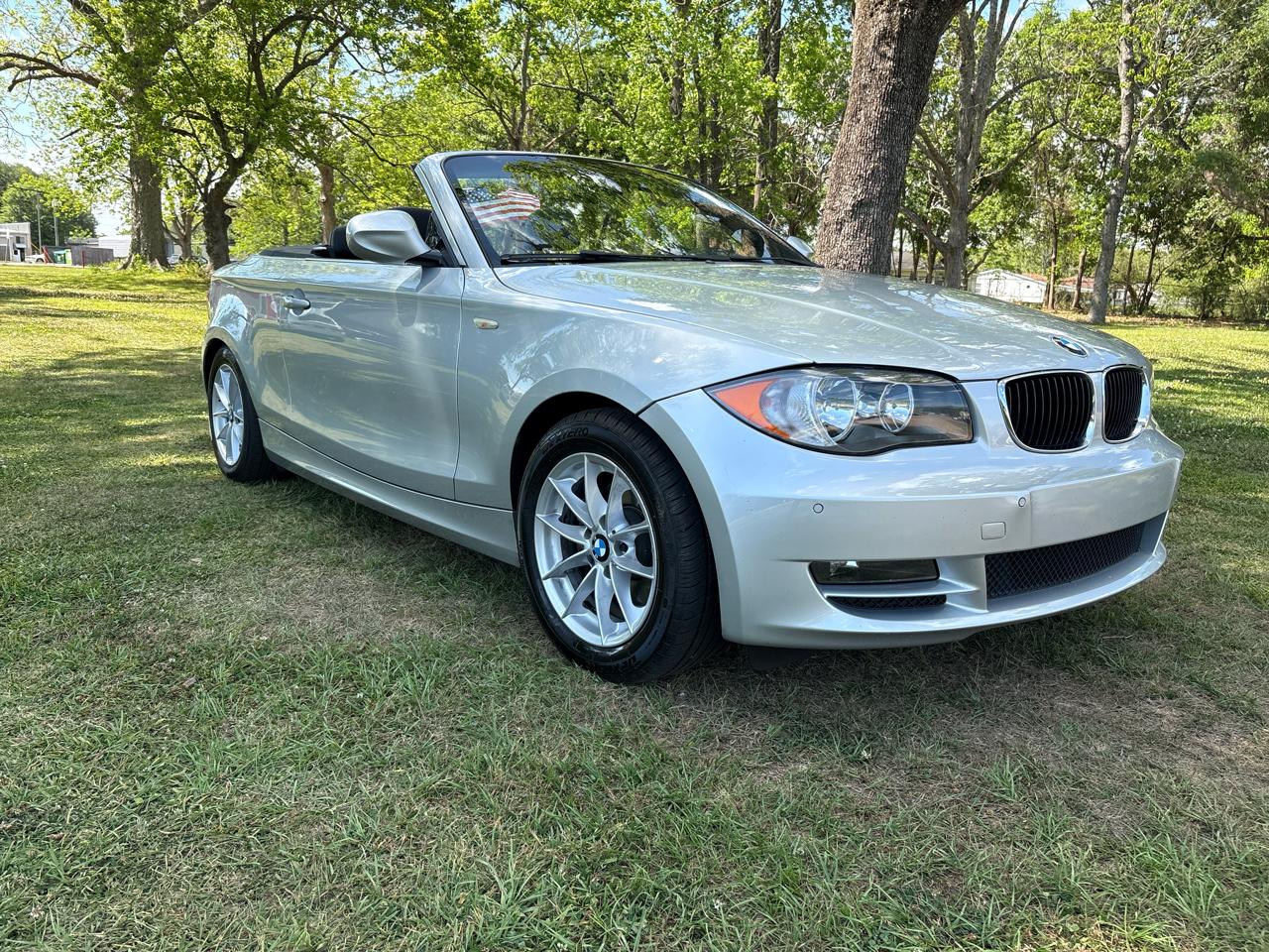 BMW 1-Series 128i Convertible 2011