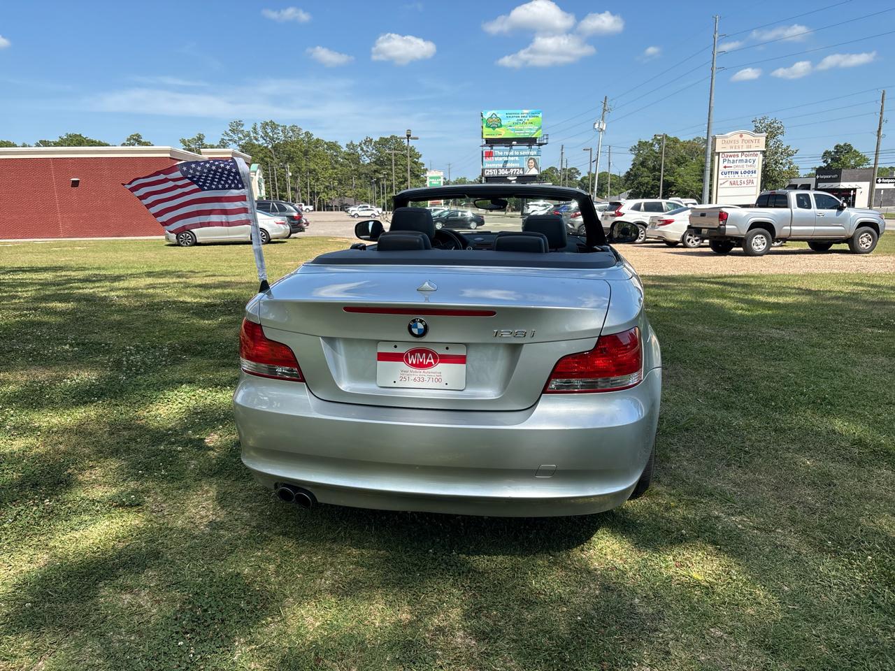 BMW 1-Series 128i Convertible 2011