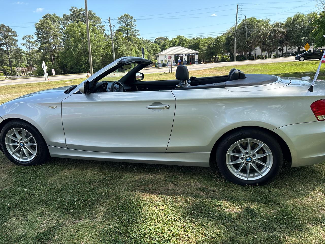 BMW 1-Series 128i Convertible 2011