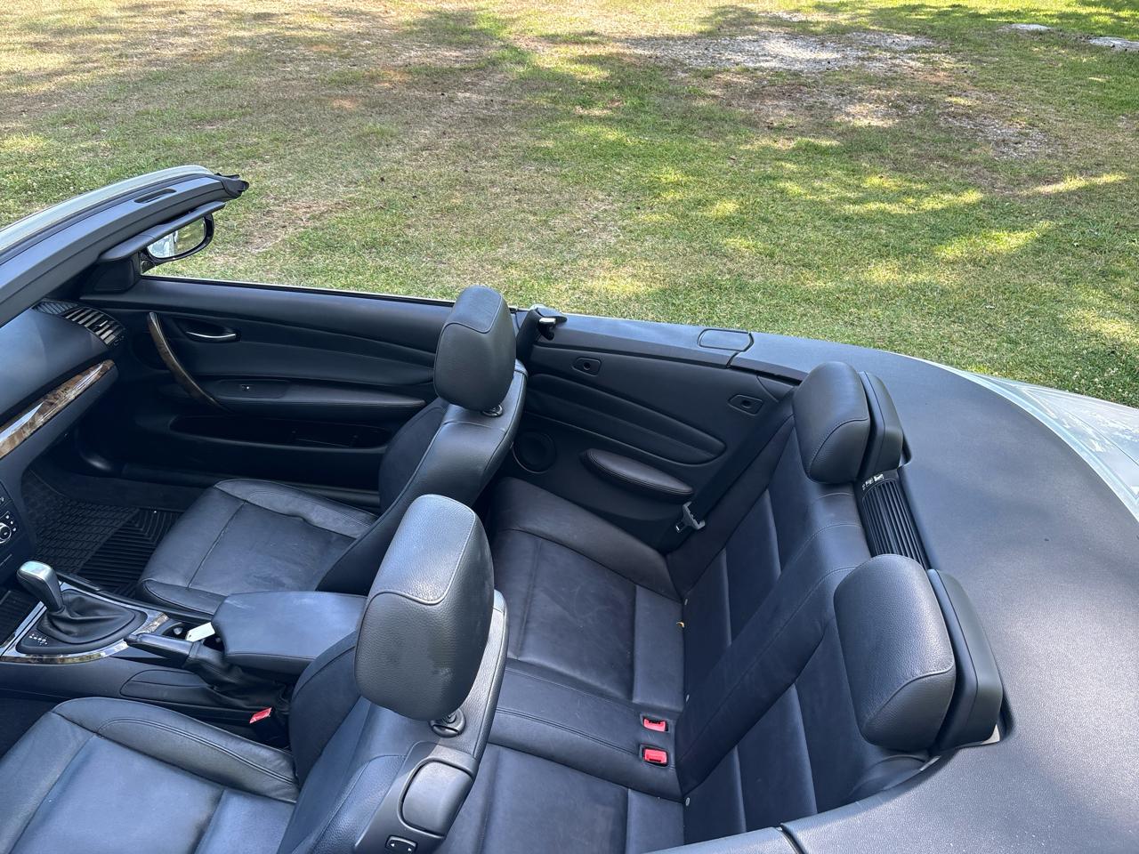 BMW 1-Series 128i Convertible 2011