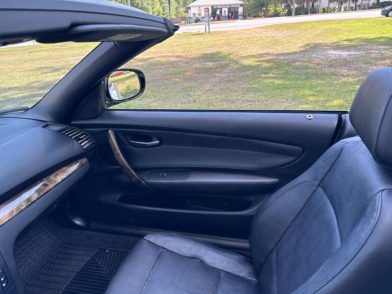 BMW 1-Series 128i Convertible 2011