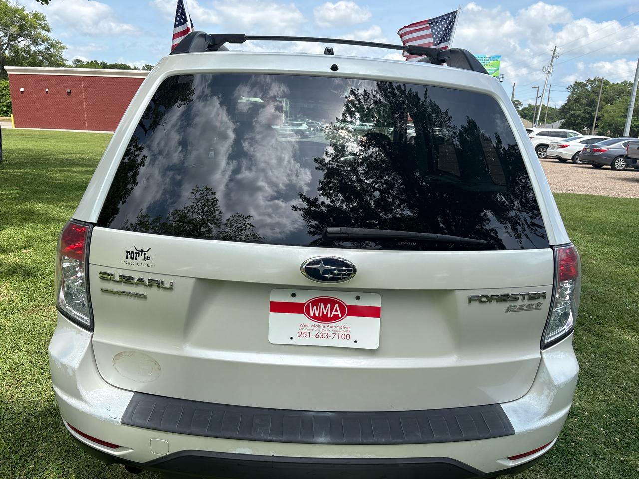 Subaru Forester X Premium 4D SUV 2010