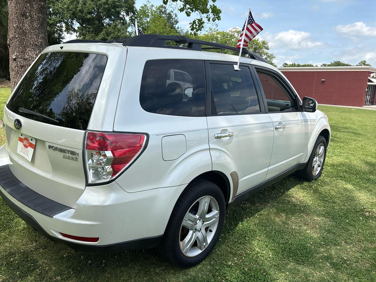 Subaru Forester X Premium 4D SUV 2010