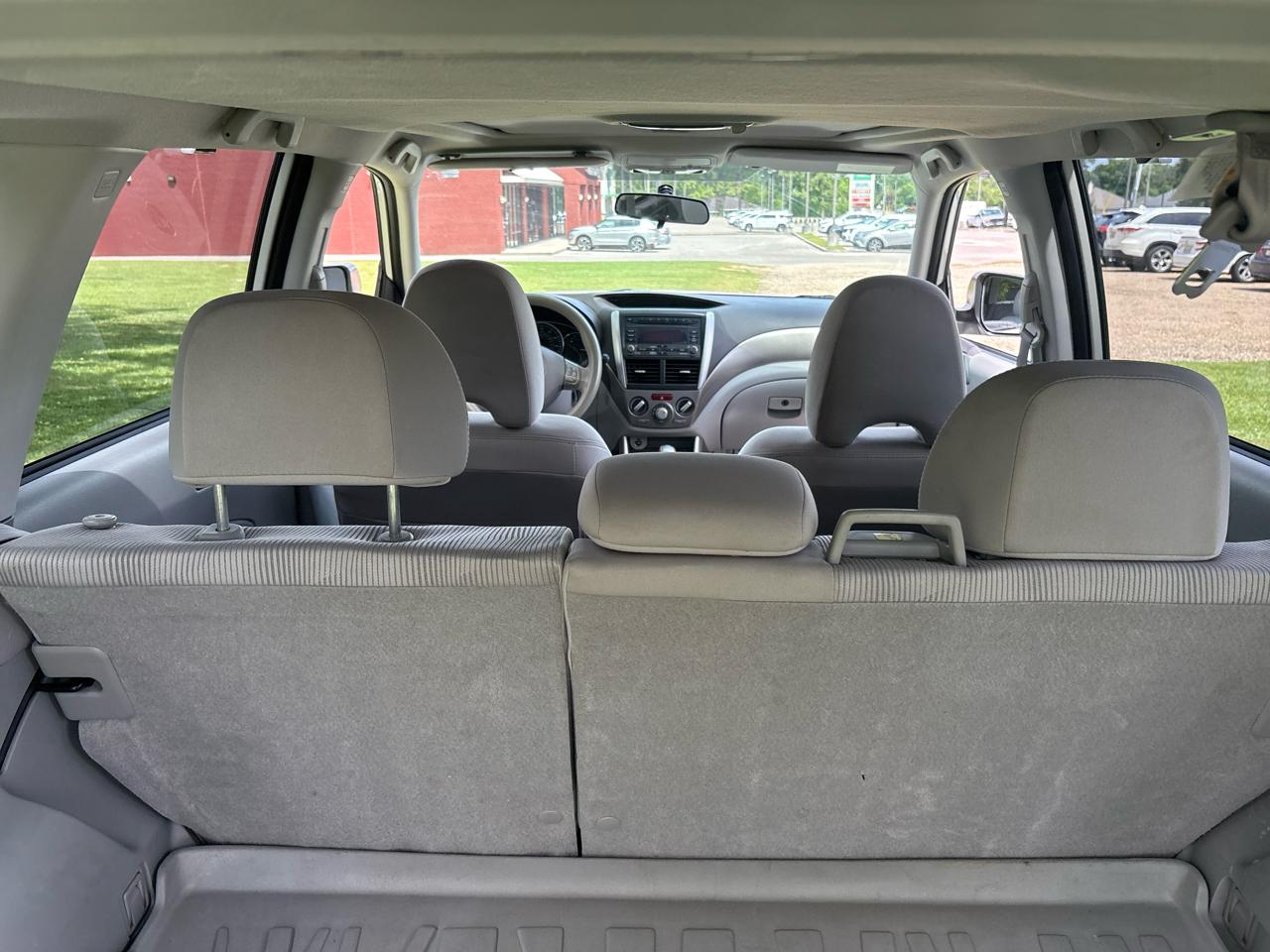 Subaru Forester X Premium 4D SUV 2010