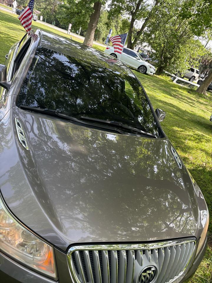 Buick Enclave Leather 4D SUV FWD 2012