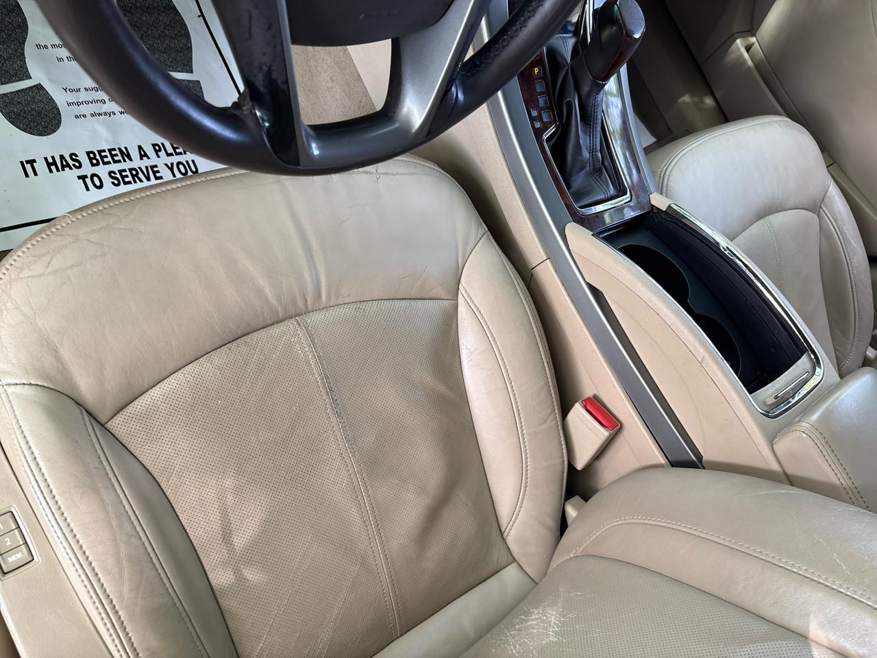 Buick Enclave Leather 4D SUV FWD 2012