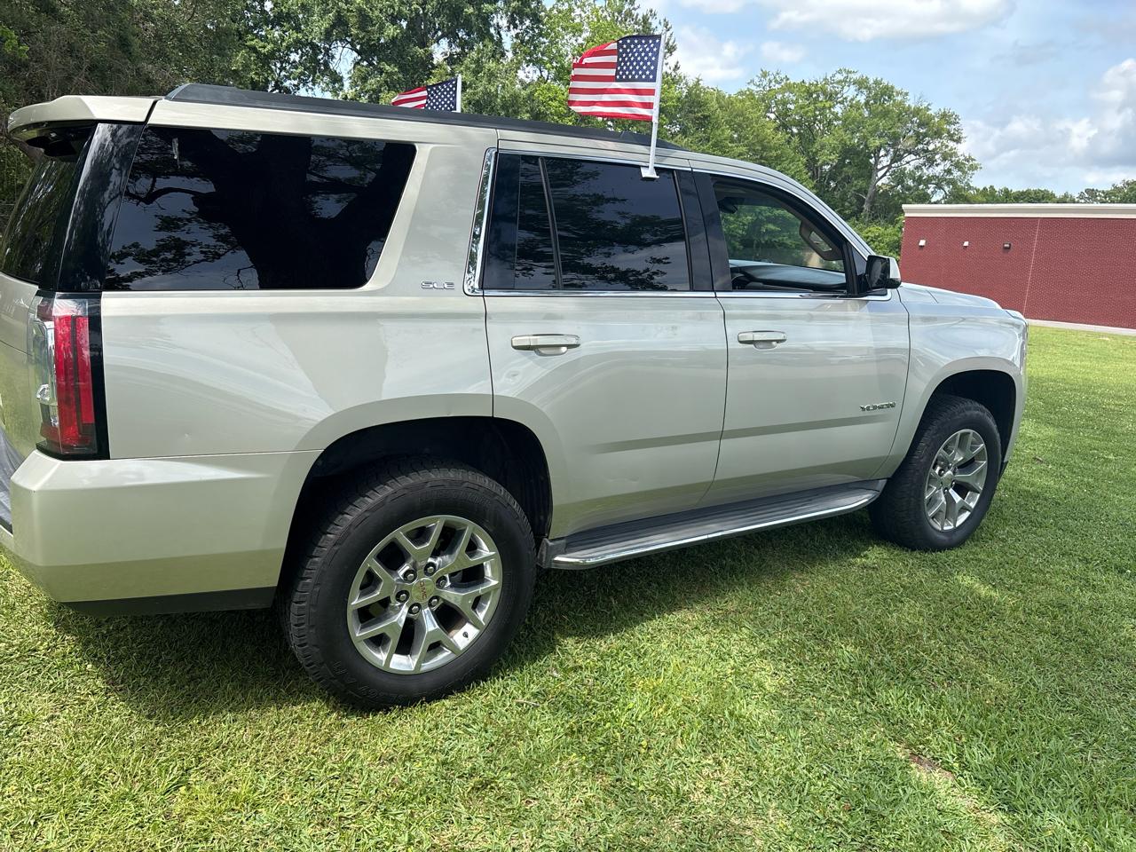 GMC Yukon SLE 2WD 2015