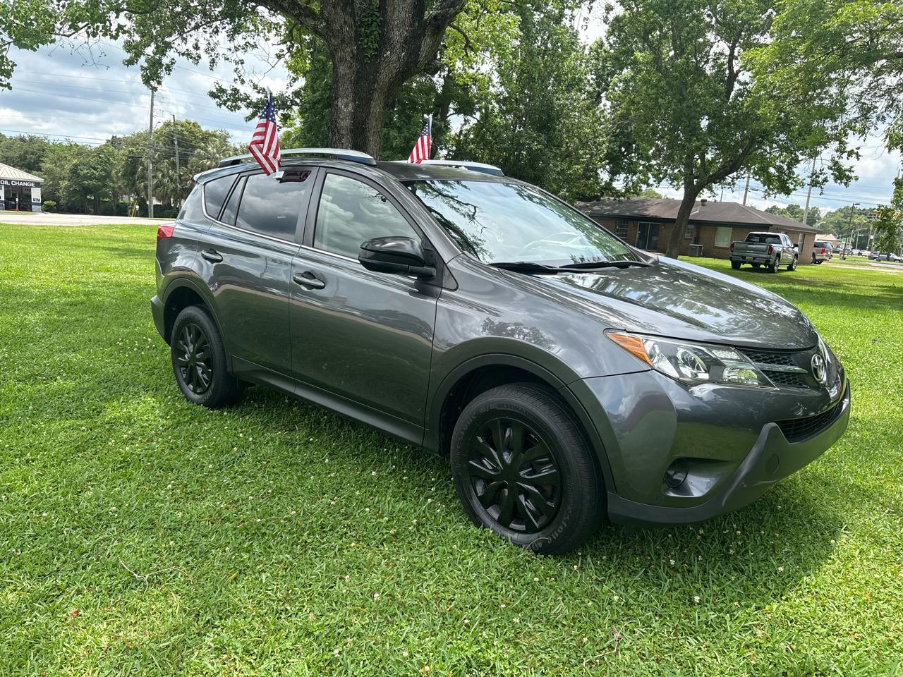 Toyota RAV4 LE FWD 2014