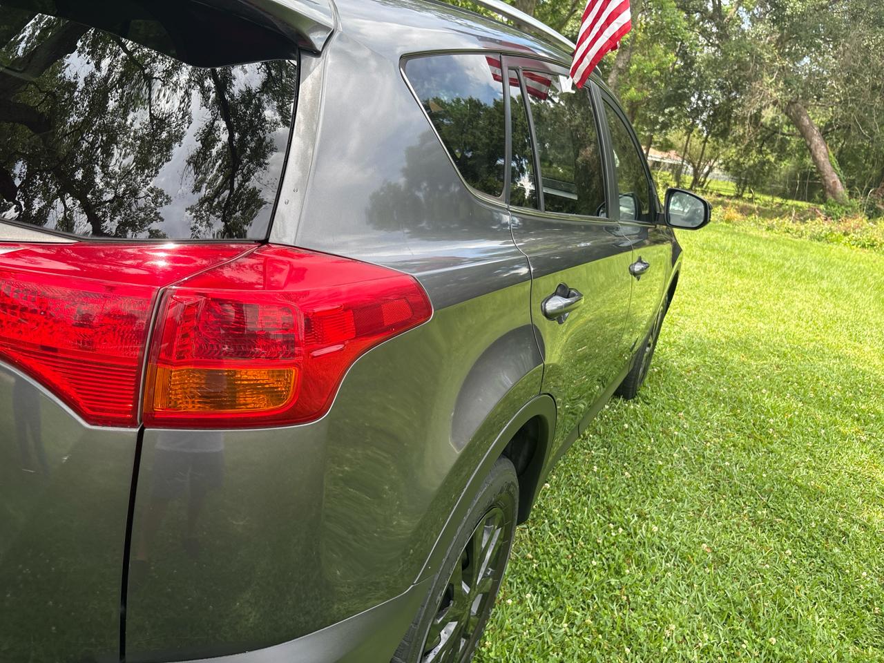 Toyota RAV4 LE FWD 2014