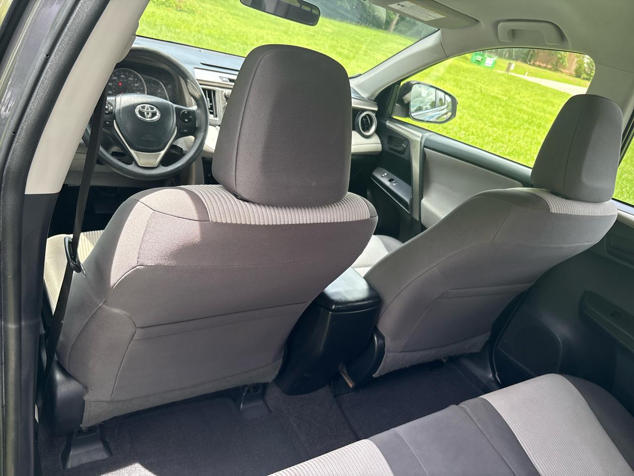Toyota RAV4 LE FWD 2014