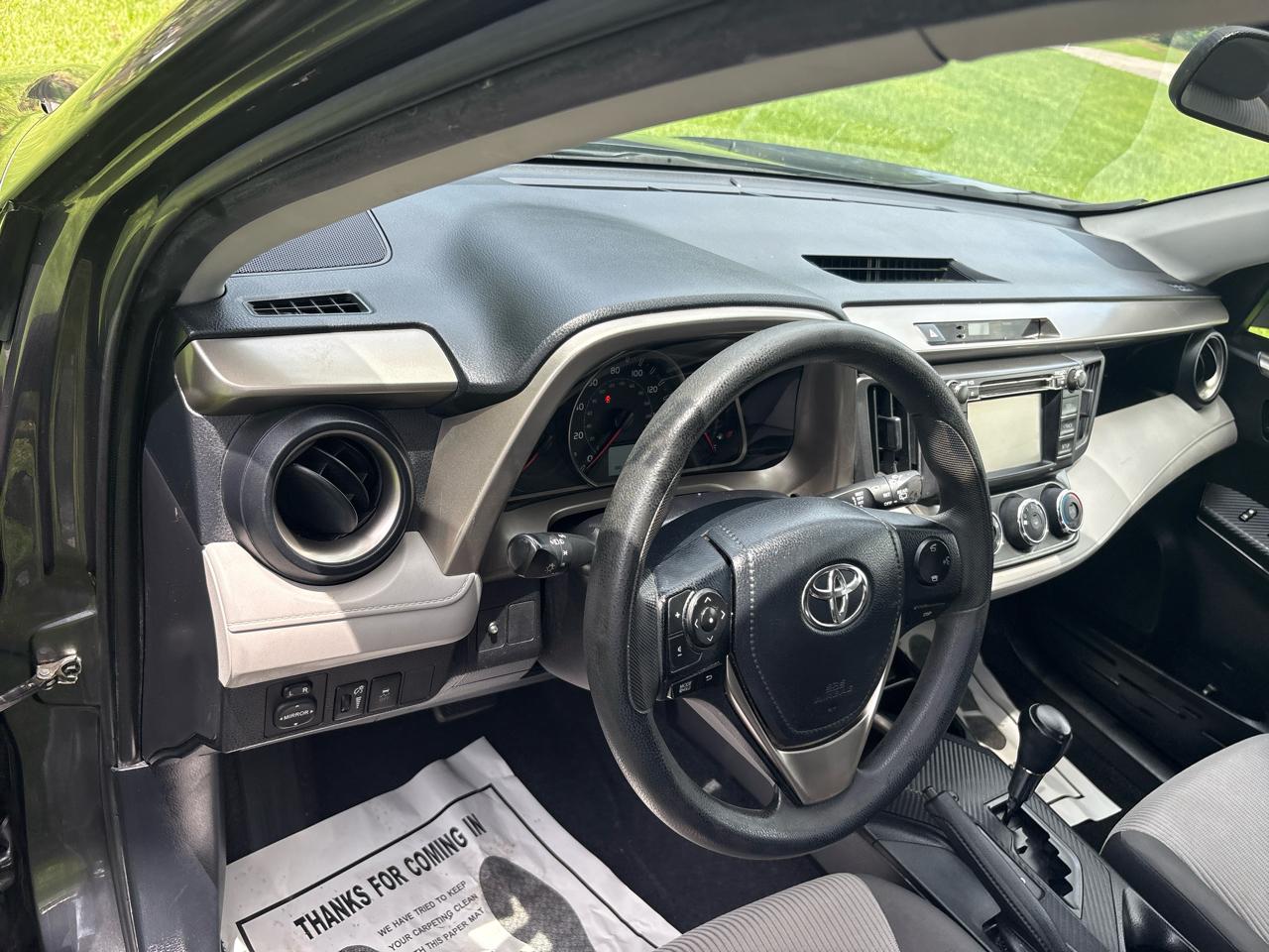 Toyota RAV4 LE FWD 2014