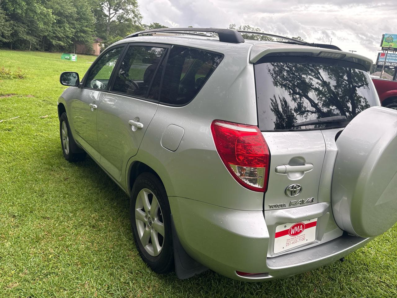 Toyota RAV4 Limited I4 2WD 2007