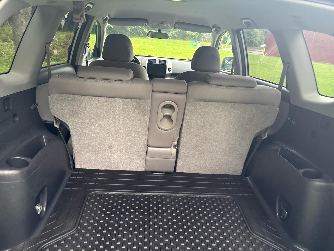 Toyota RAV4 Limited I4 2WD 2007