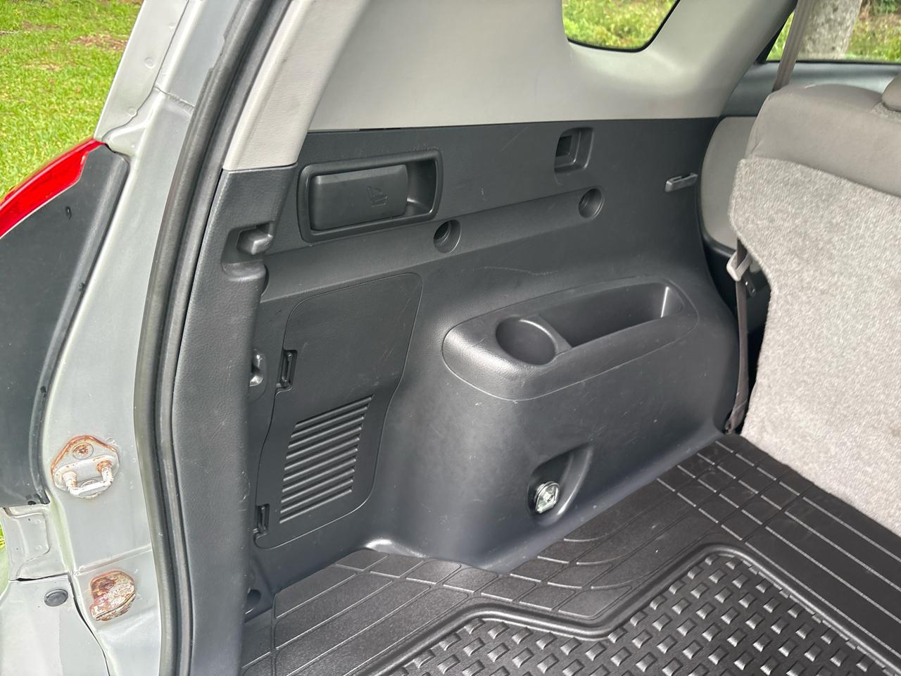 Toyota RAV4 Limited I4 2WD 2007