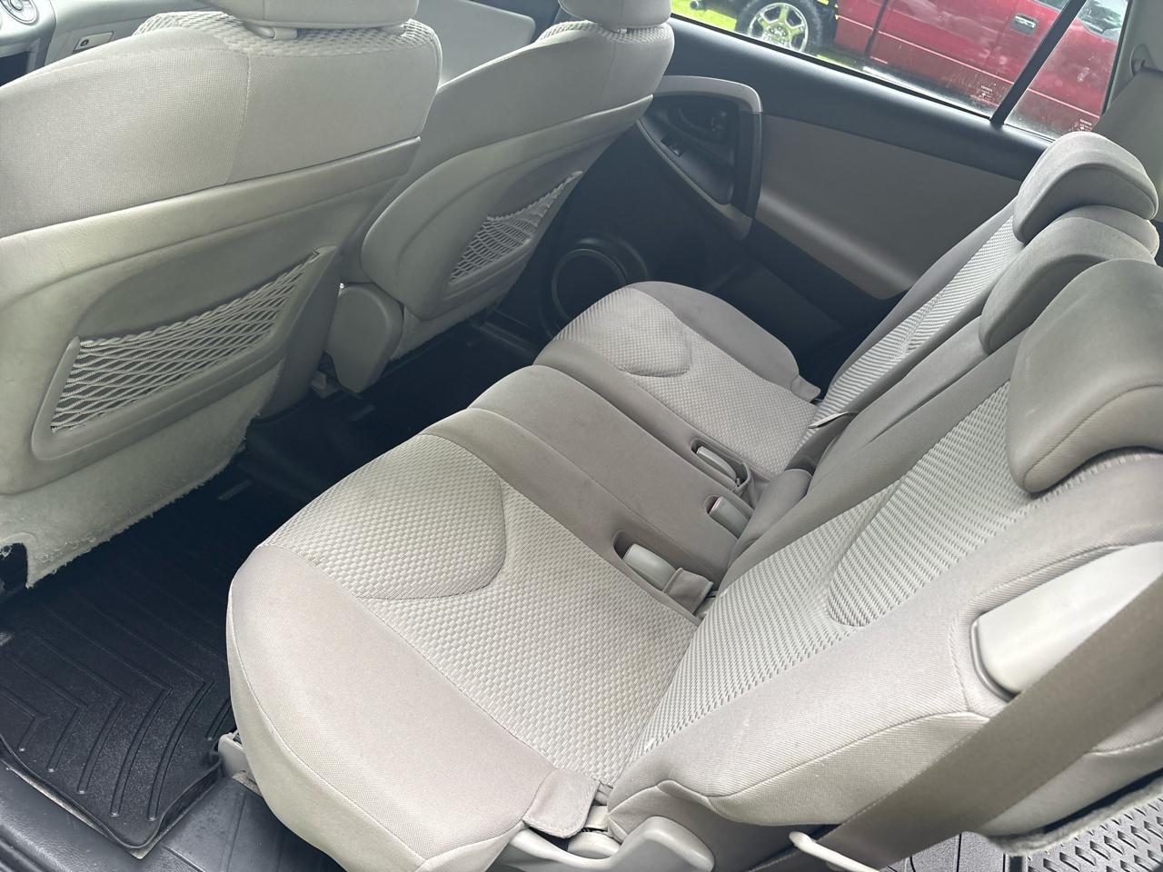 Toyota RAV4 Limited I4 2WD 2007