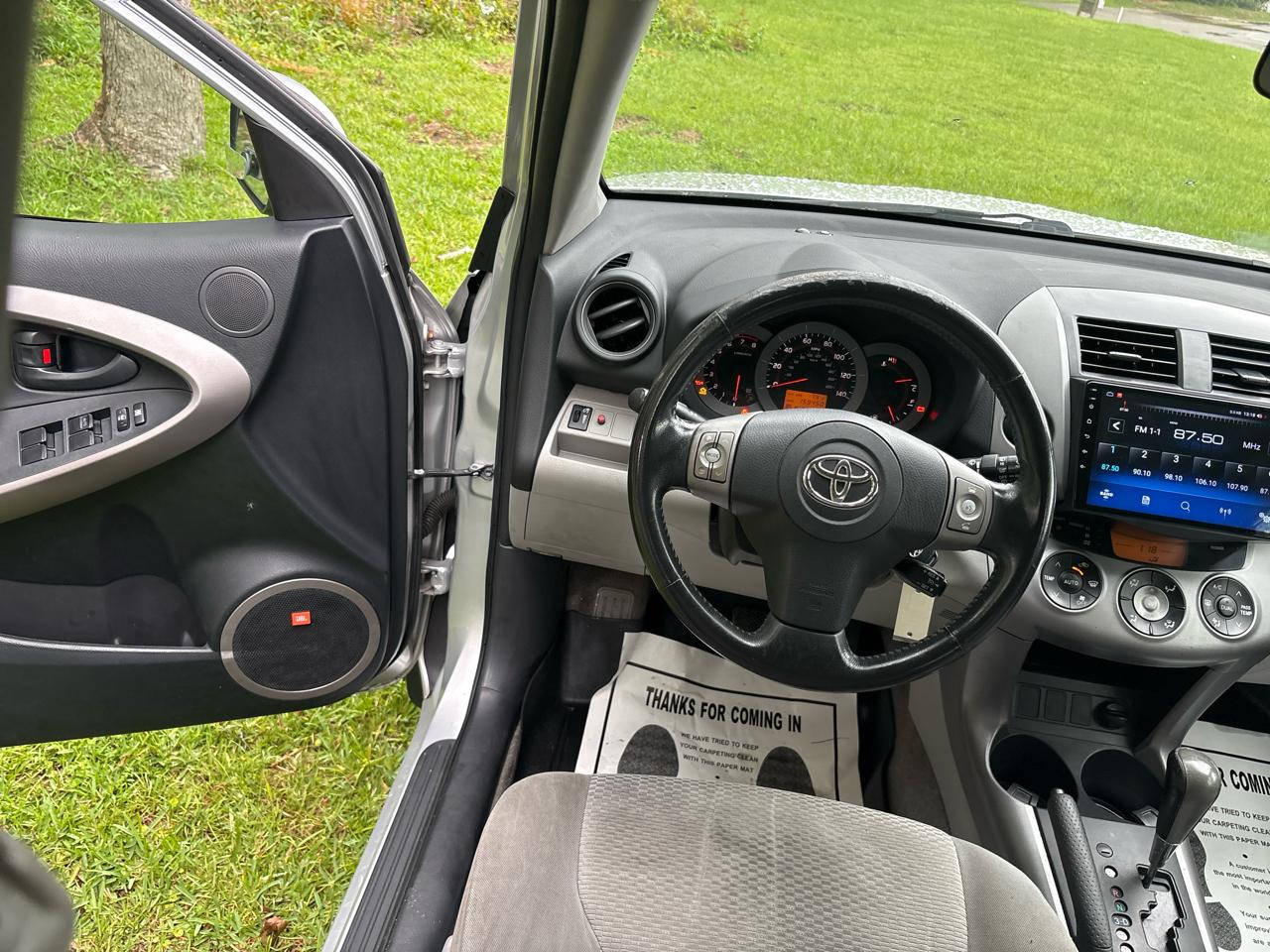 Toyota RAV4 Limited I4 2WD 2007