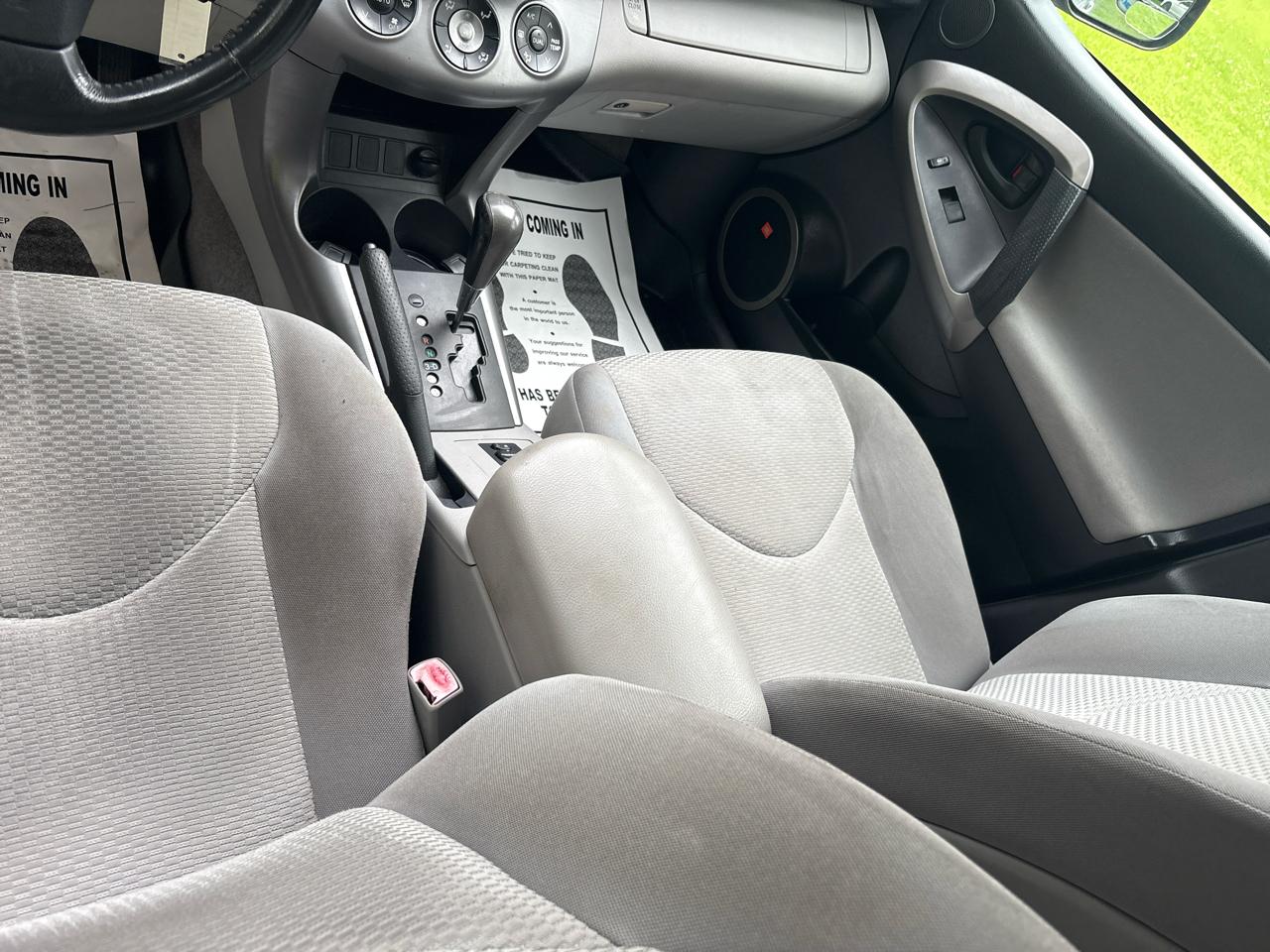 Toyota RAV4 Limited I4 2WD 2007