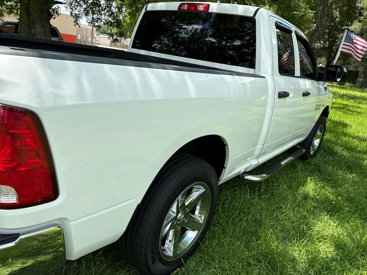 RAM 1500 Tradesman Quad Cab 4WD 2018