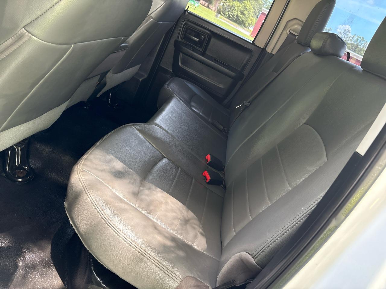 RAM 1500 Tradesman Quad Cab 4WD 2018