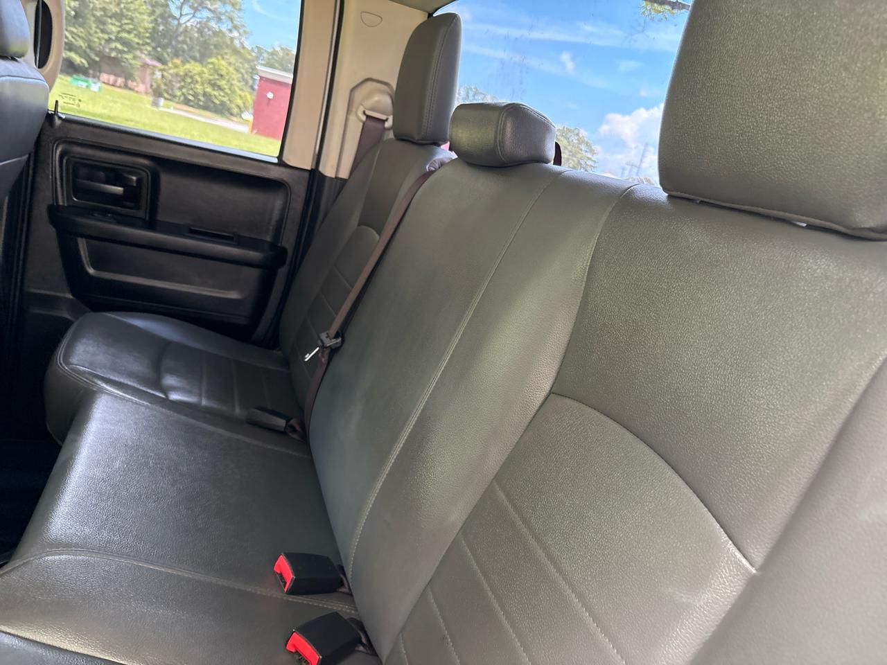 RAM 1500 Tradesman Quad Cab 4WD 2018