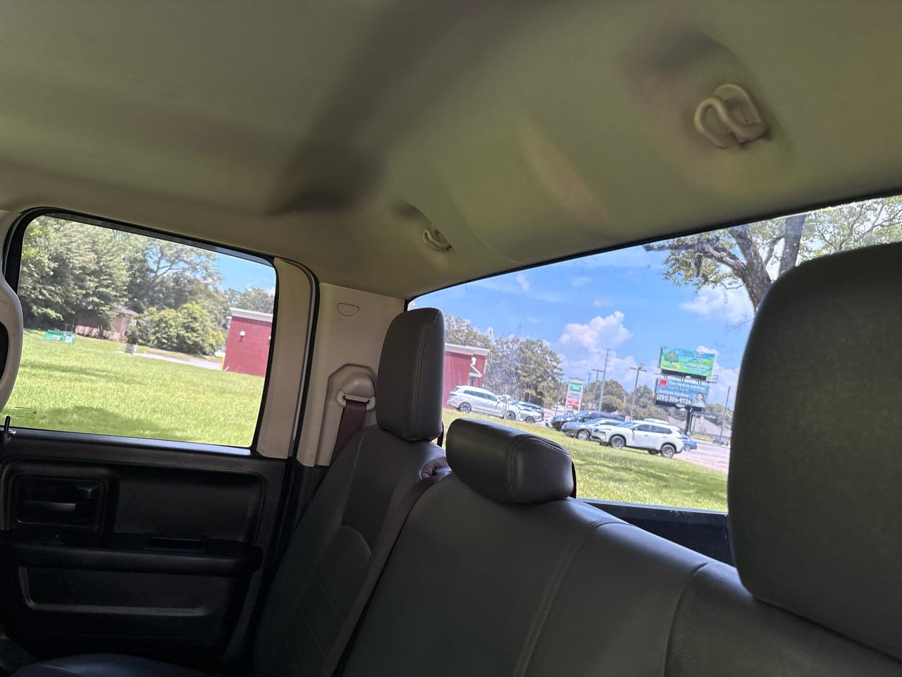 RAM 1500 Tradesman Quad Cab 4WD 2018