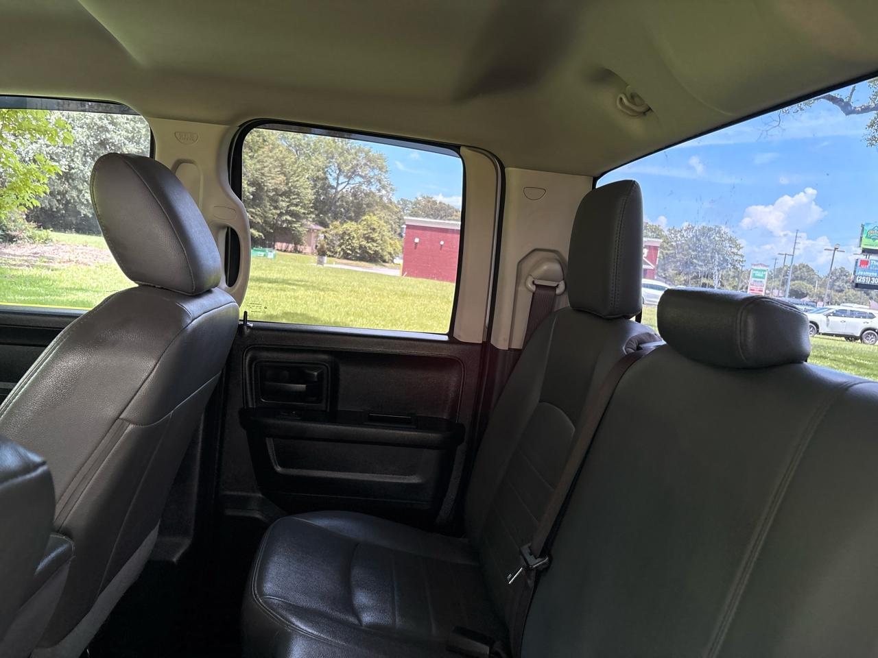RAM 1500 Tradesman Quad Cab 4WD 2018