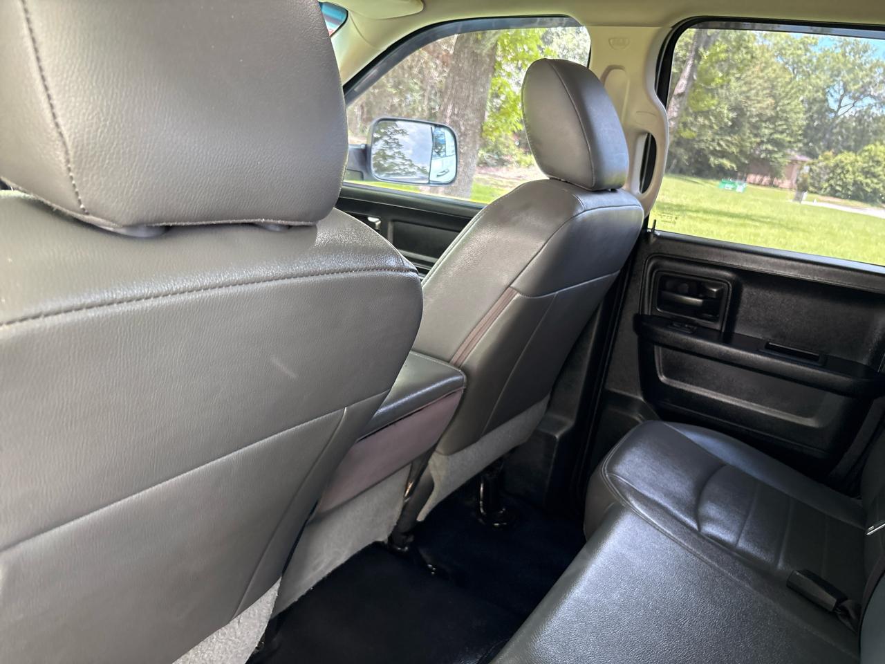 RAM 1500 Tradesman Quad Cab 4WD 2018