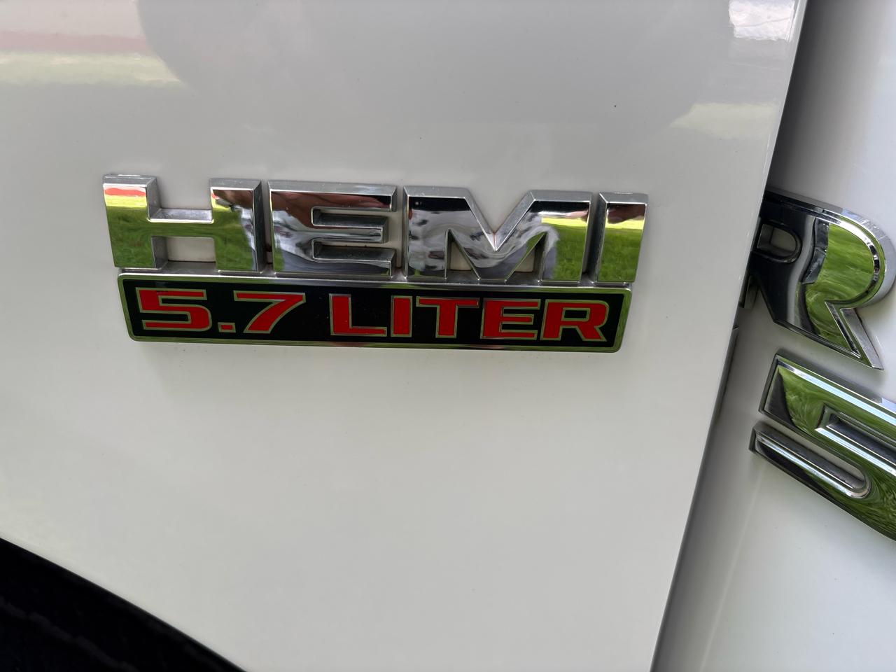 RAM 1500 Tradesman Quad Cab 4WD 2018