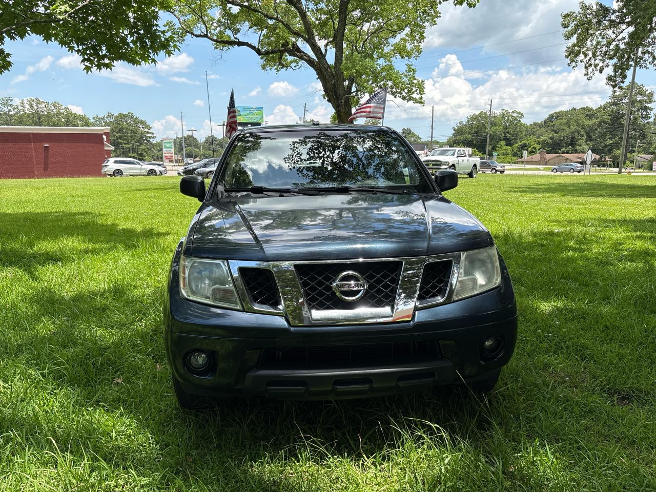 Nissan Frontier SV Crew Cab LWB 5AT 2WD 2016