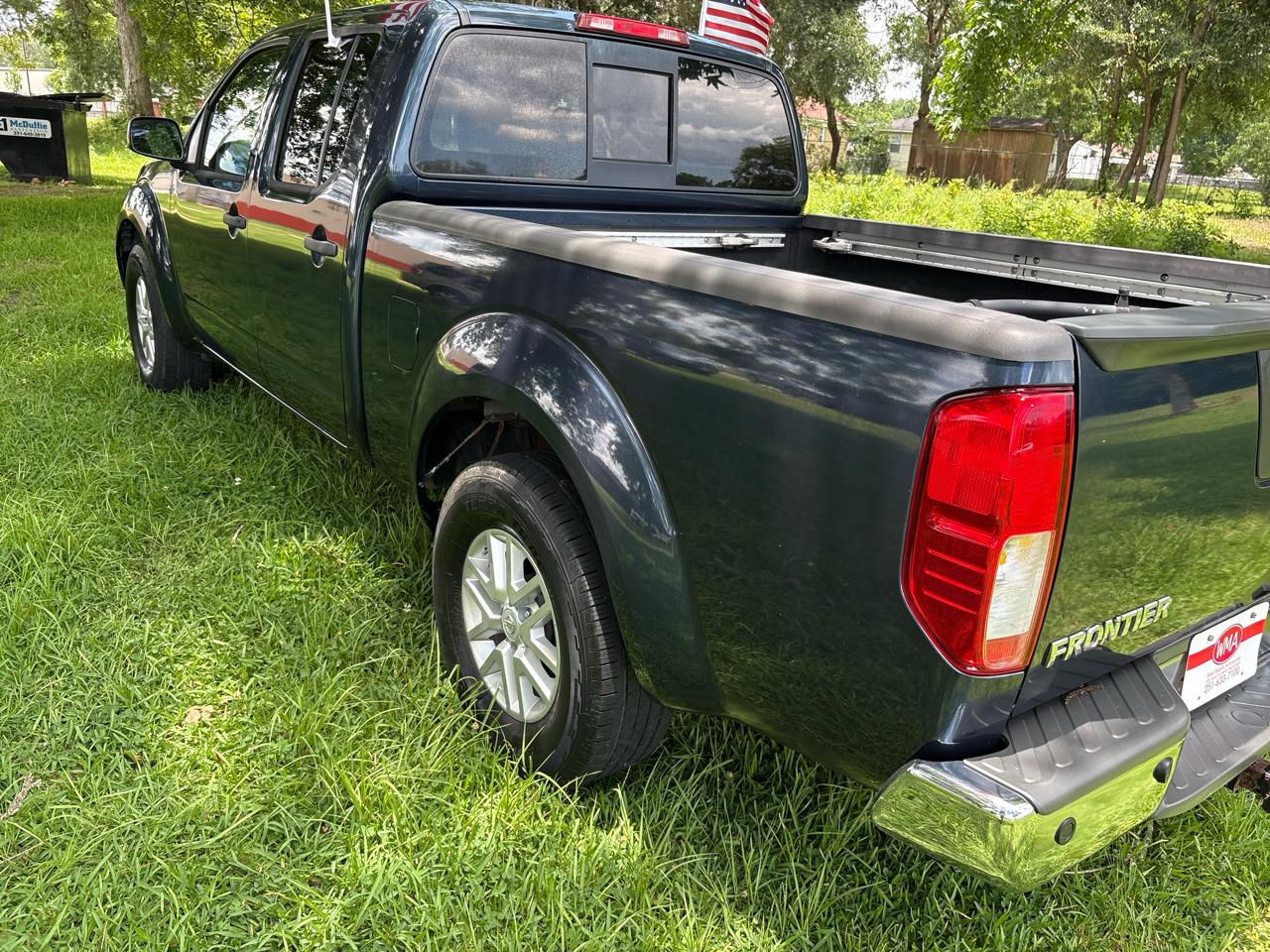 Nissan Frontier SV Crew Cab LWB 5AT 2WD 2016