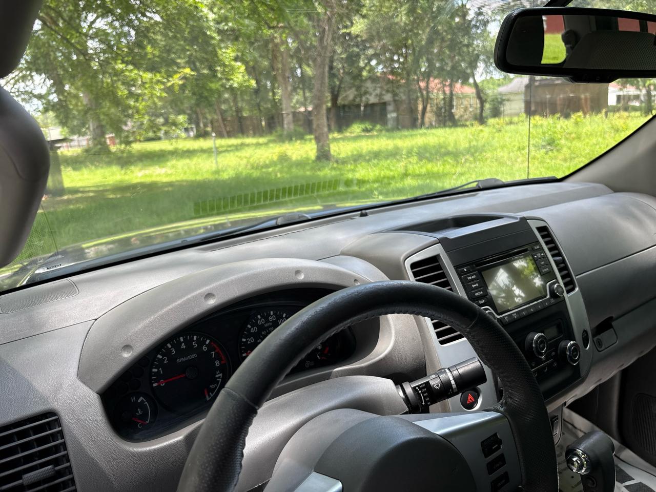 Nissan Frontier SV Crew Cab LWB 5AT 2WD 2016