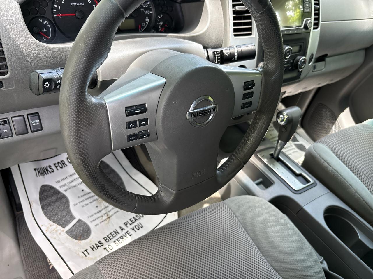 Nissan Frontier SV Crew Cab LWB 5AT 2WD 2016