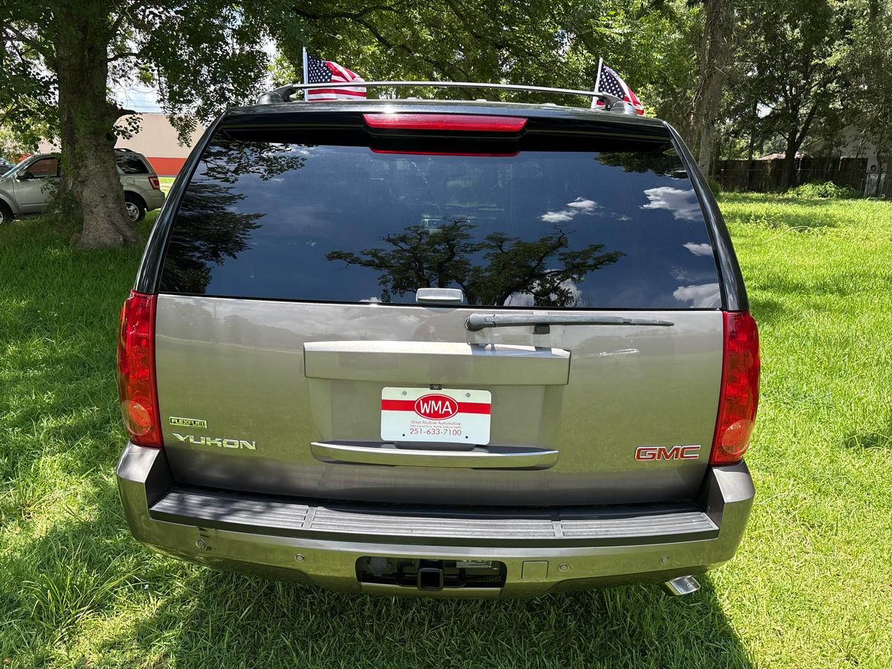 GMC Yukon SLT-2 2WD 2012