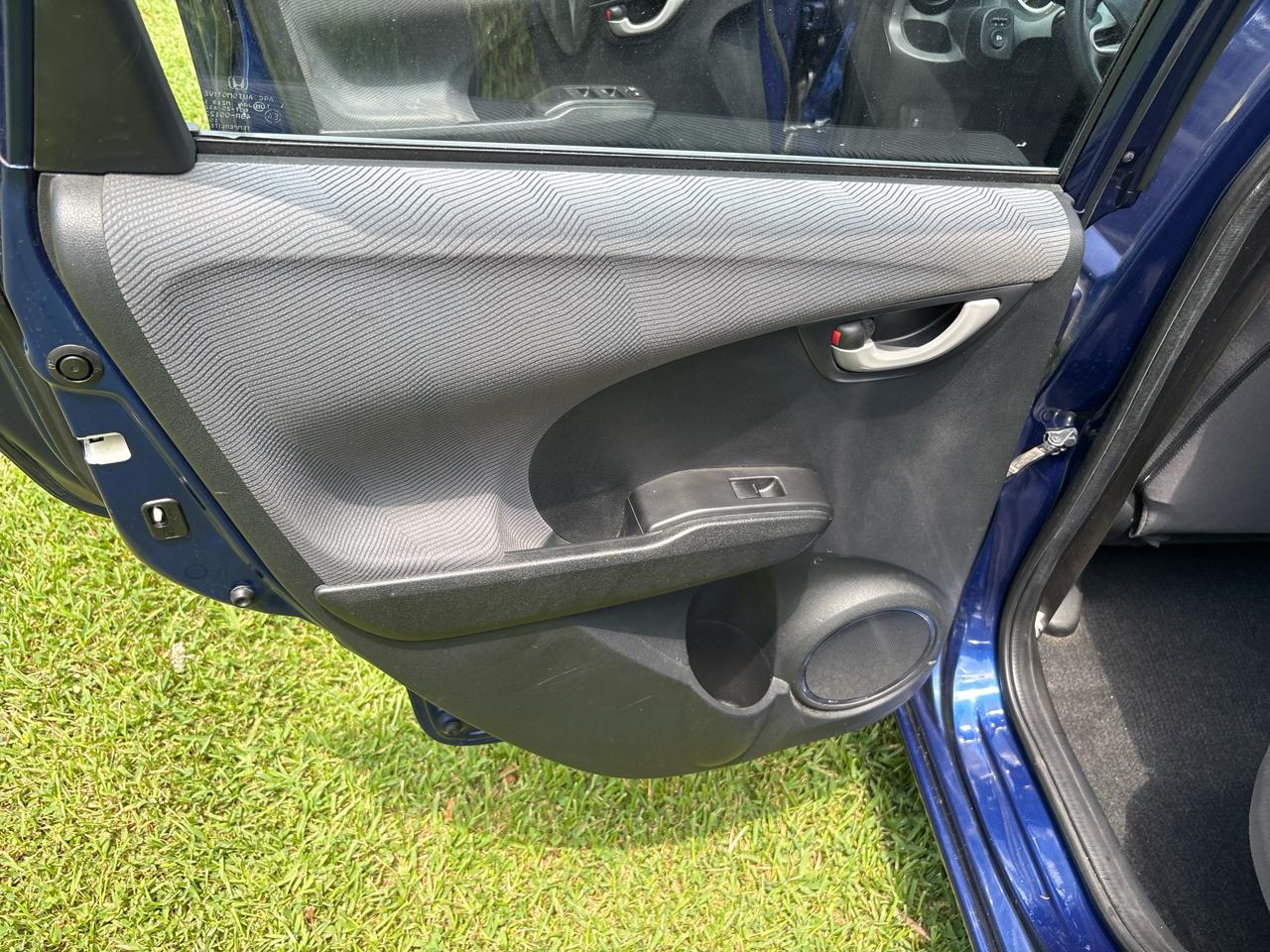 Honda Fit 5-Speed AT 2013