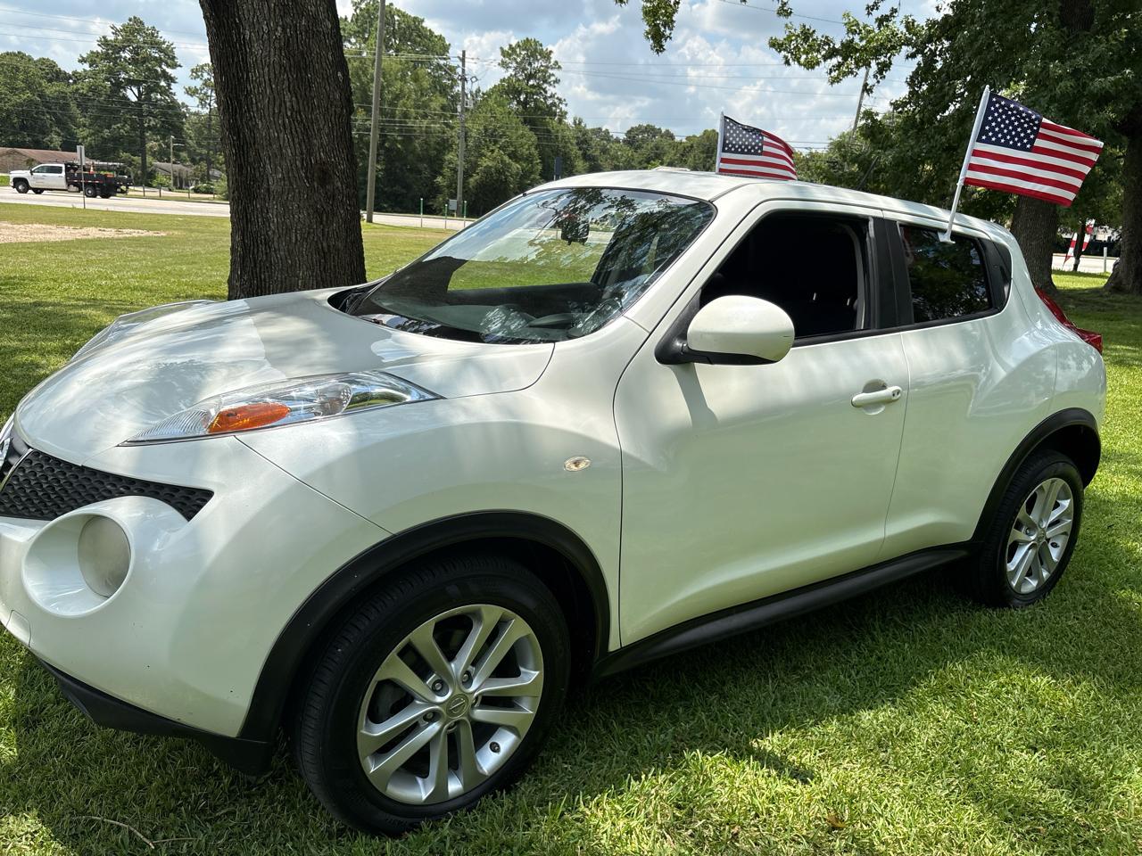 Nissan Juke S FWD 2013