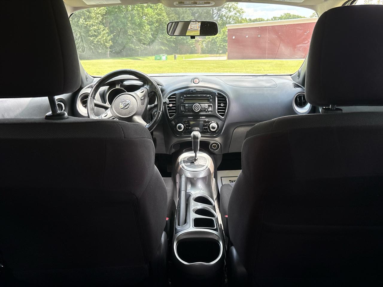 Nissan Juke S FWD 2013