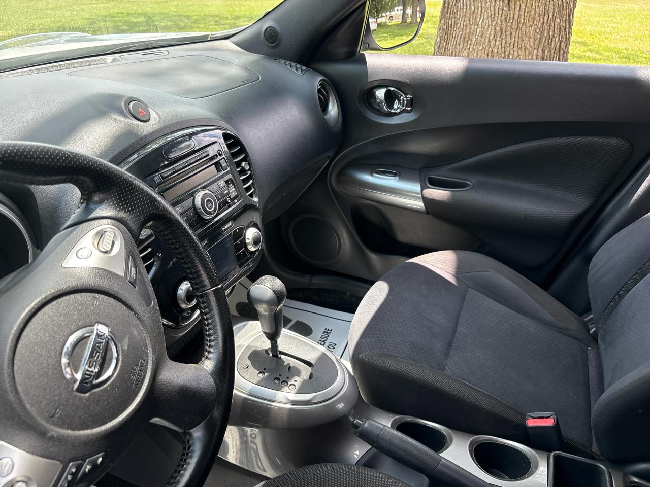 Nissan Juke S FWD 2013