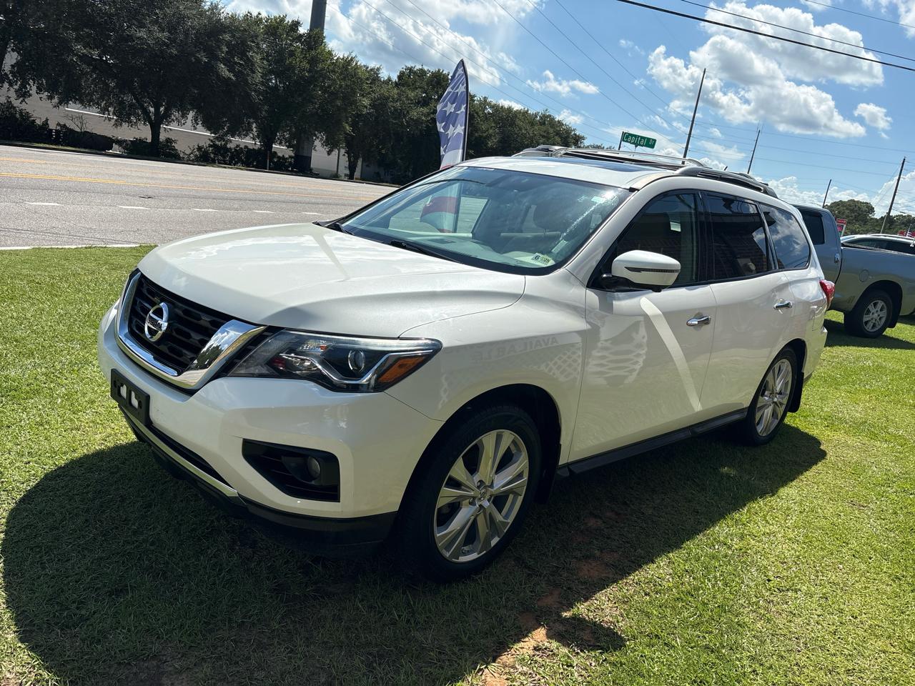 Nissan Pathfinder SL 2WD 2018
