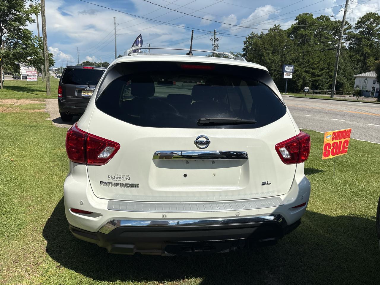 Nissan Pathfinder SL 2WD 2018