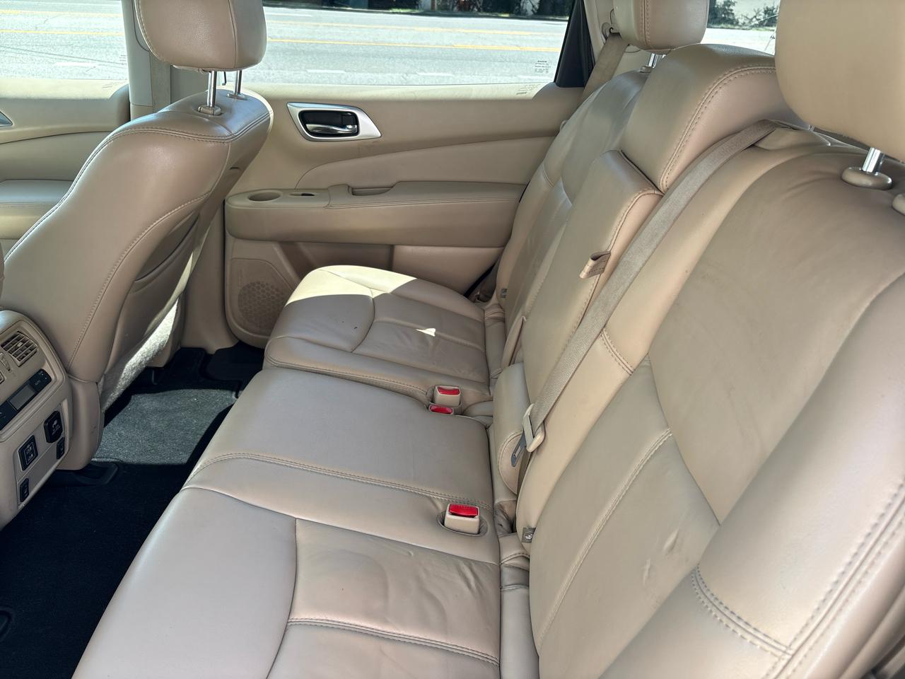 Nissan Pathfinder SL 2WD 2018