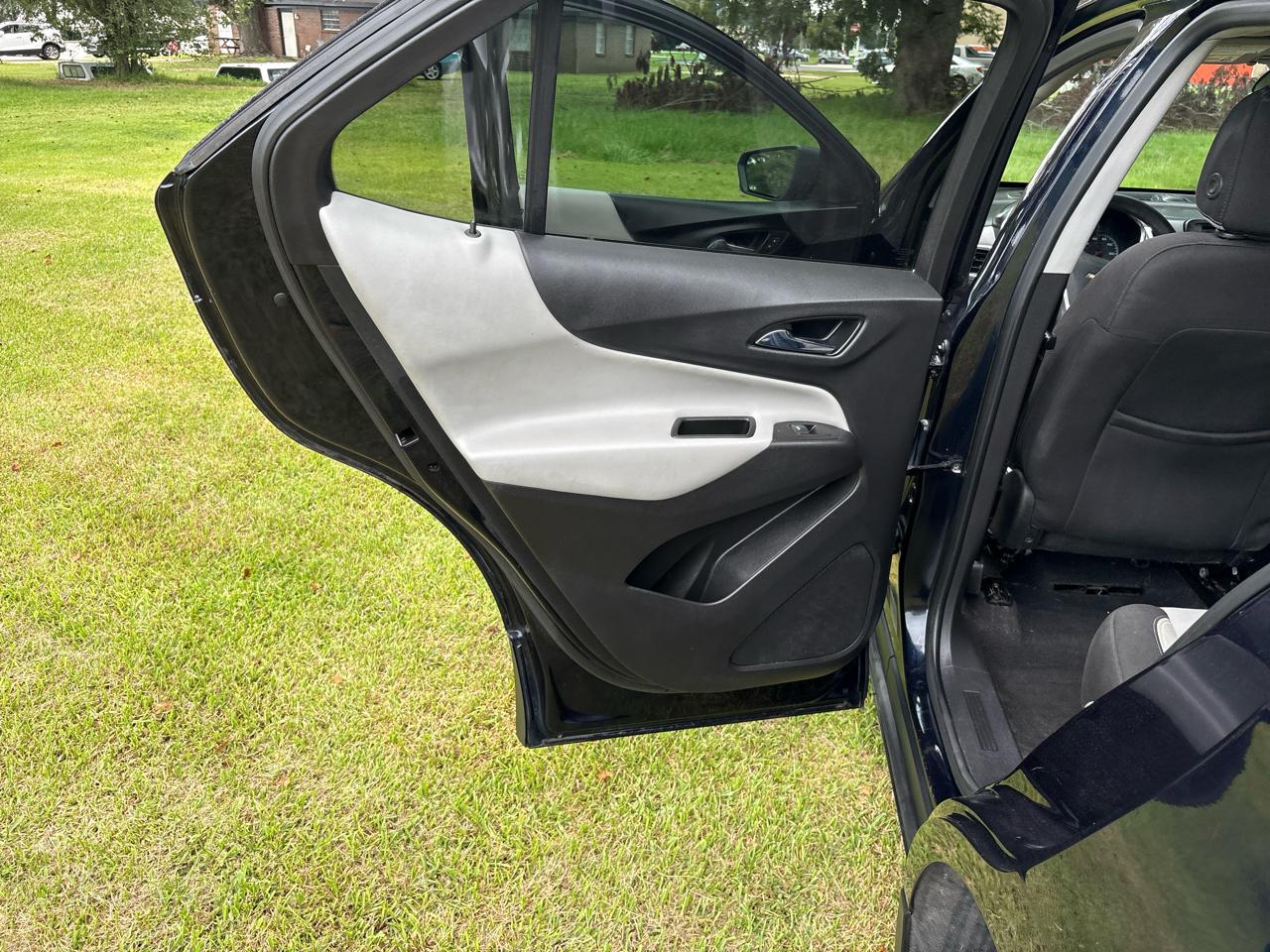 Chevrolet Equinox LS 2WD 2020
