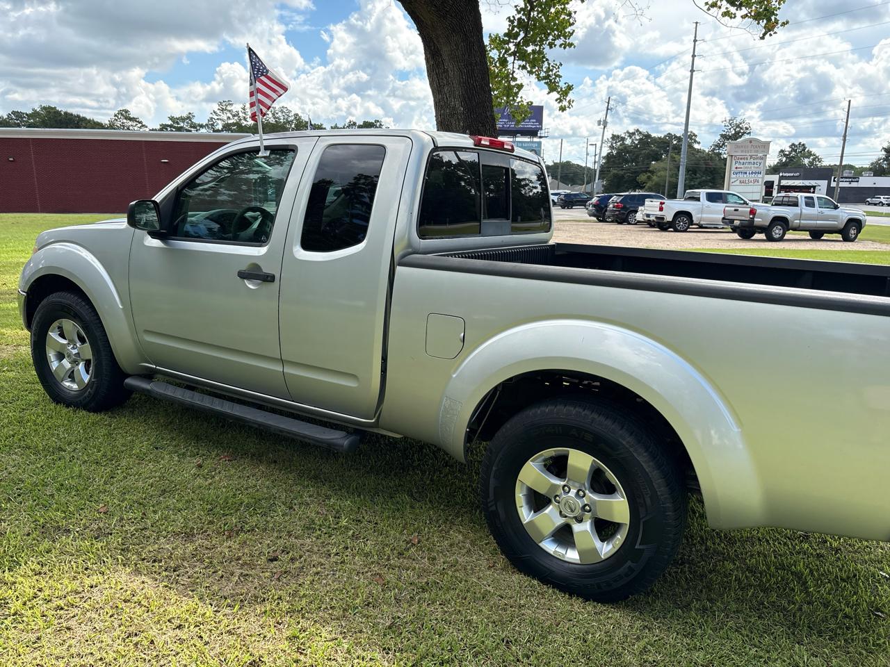 Nissan Frontier SE V6 King Cab 2WD 2010