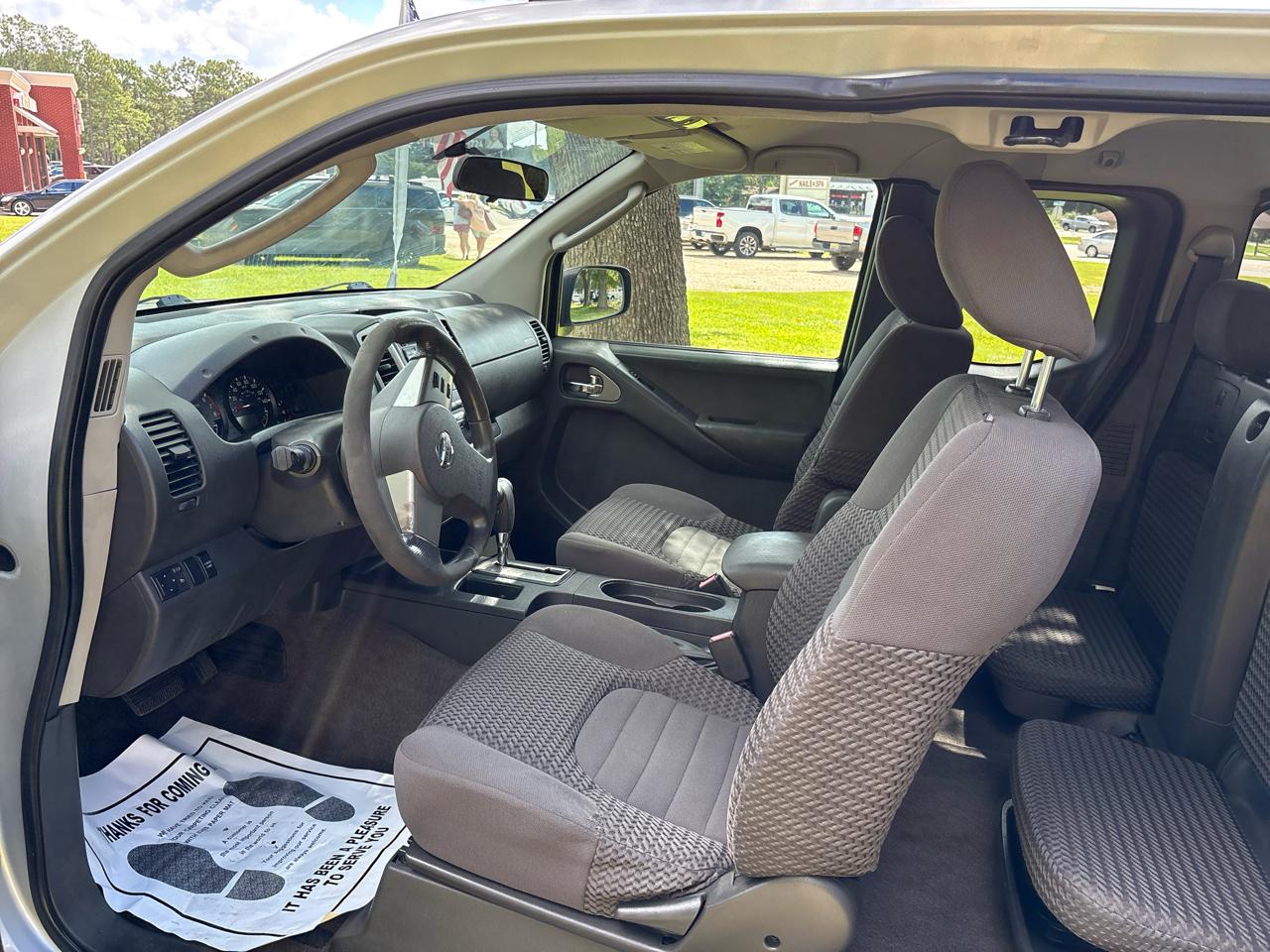 Nissan Frontier SE V6 King Cab 2WD 2010