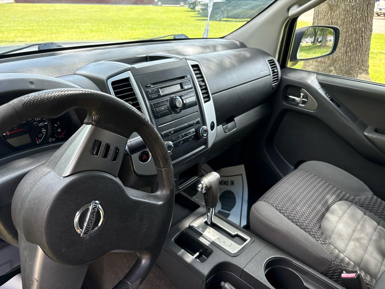 Nissan Frontier SE V6 King Cab 2WD 2010