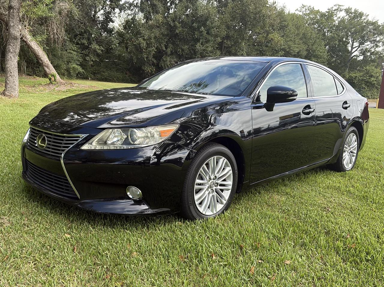 Lexus ES 350 Sedan 2013